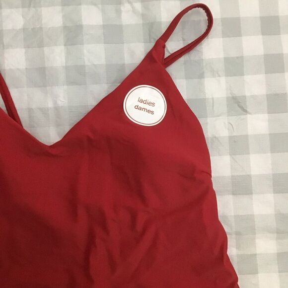 Swimsuit Canada one piece sport swimming suit red one piece bathing Canada large - Picture 11 of 15